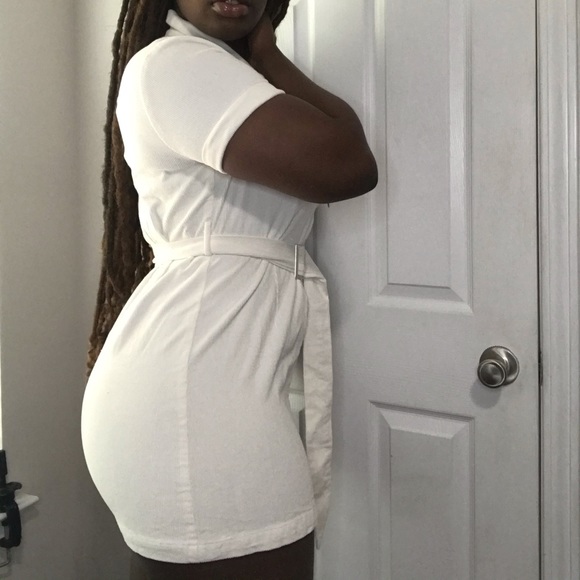 Cream Woven Mini BodyCon ZIP up Dress - Picture 4 of 5